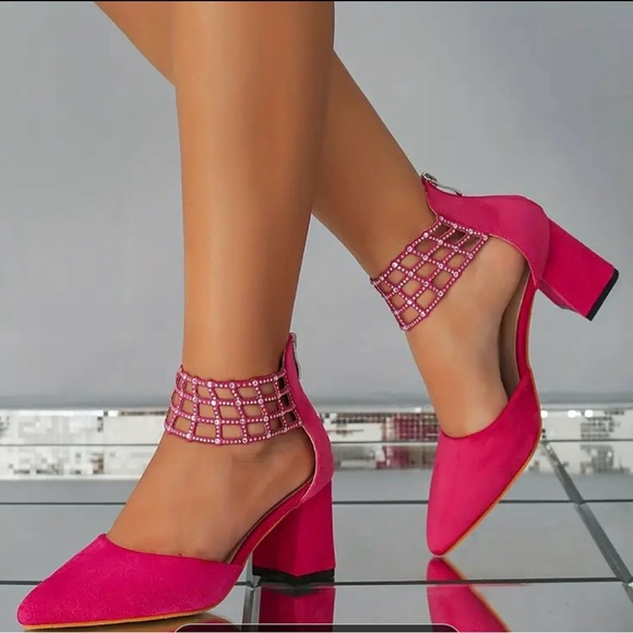 Pink pointed-toe block heel pumps with a rhinestone ankle strap NWOT size 9 - Picture 2 of 13